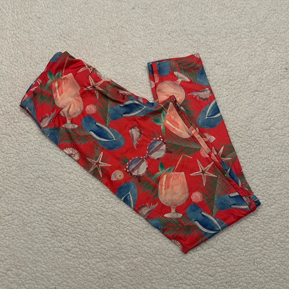 NWT Summer Beach Leggings Tween (Jrs - adult size 4) super soft & stretchy